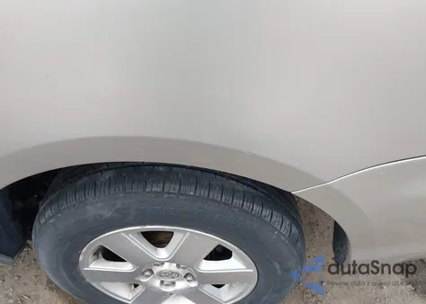 2004 Toyota Sienna Le z USA, uszkodzony, nr VIN 5TDZA23C54S129540